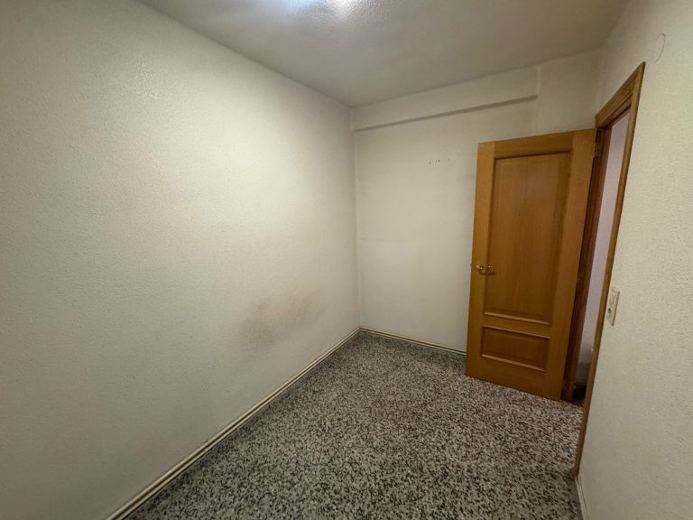 Piso CL MAESTRO VIVES