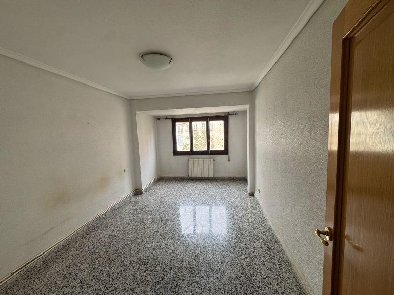 Piso CL MAESTRO VIVES
