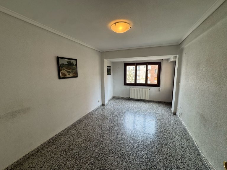 Piso CL MAESTRO VIVES
