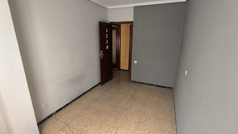 Piso en venta en C/Segorbe 3